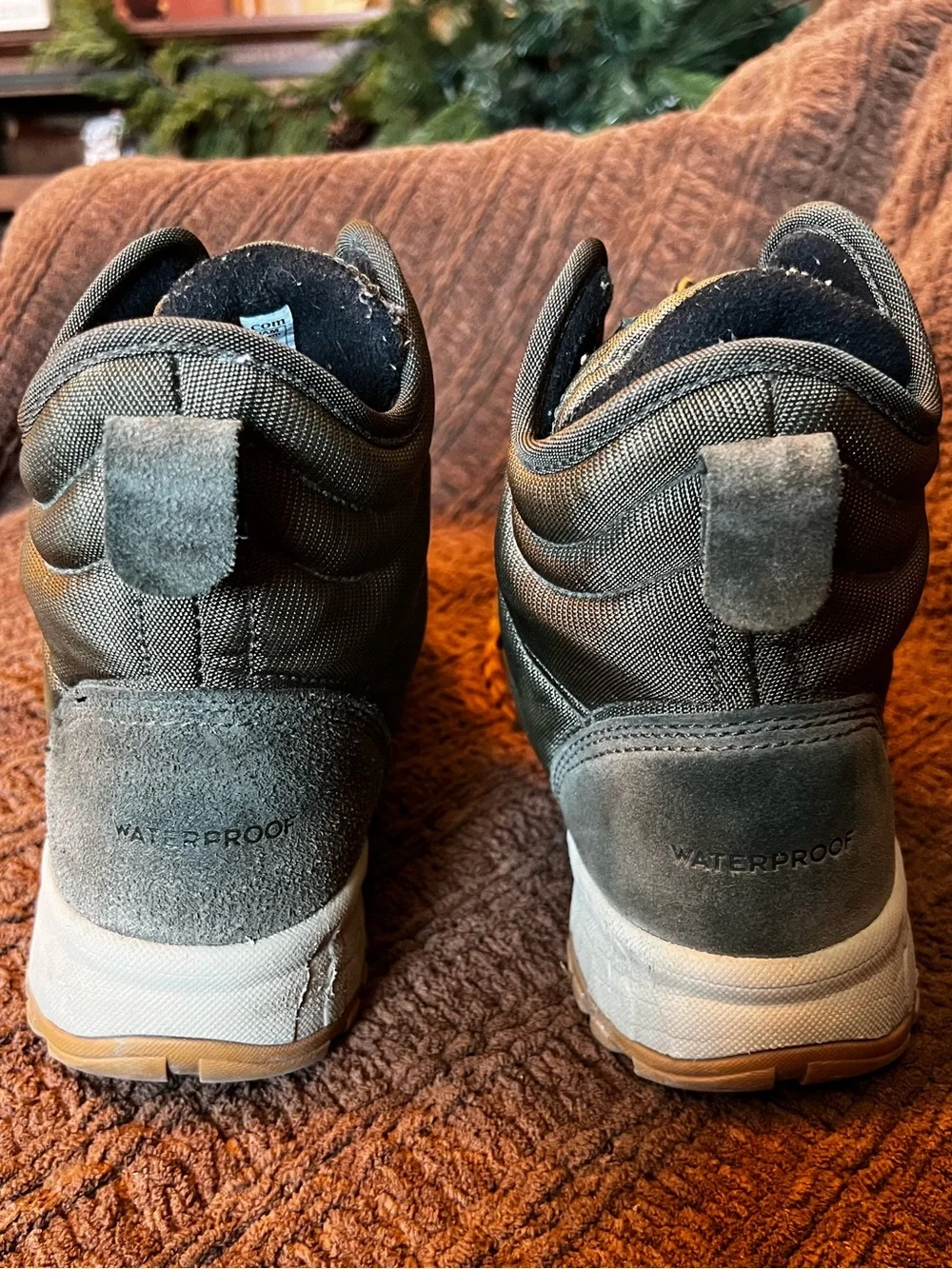 Columbia Men's Fairbanks Omni-Heat winter boots (Size 12)